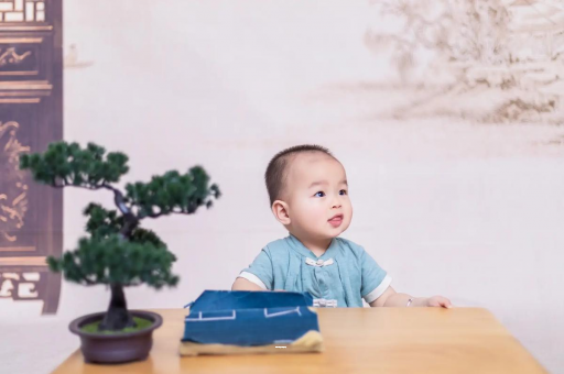 祁阳宝宝摔到头第五天吐了 祁阳宝宝摔到头第五天吐了